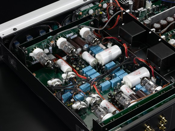 Ламповый балансный фонокорректор Luxman EQ-500